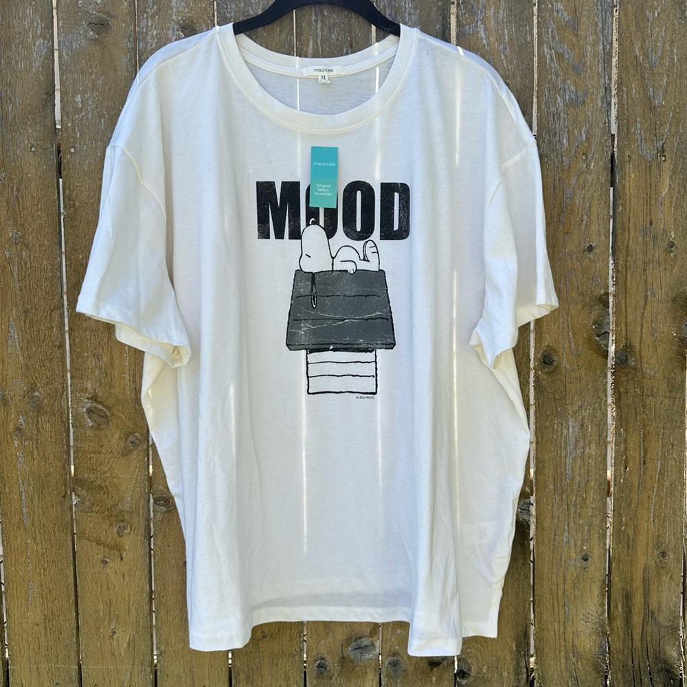 NWT Maurices White Snoopy Mood Graphic Tee Sz 1X